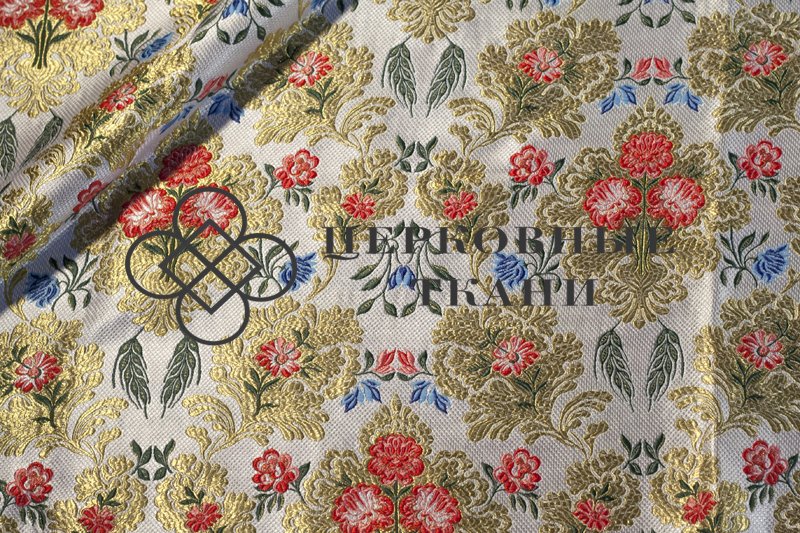 Brocade-with-flowers-milk-gold-coral